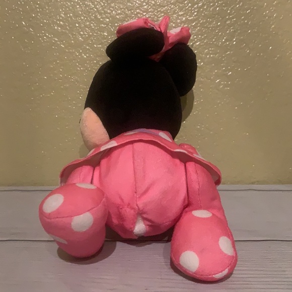 Fisher-Price Baby Minnie Mouse Talking & Crawling Interactive Plush Toy - Picture 5 of 8